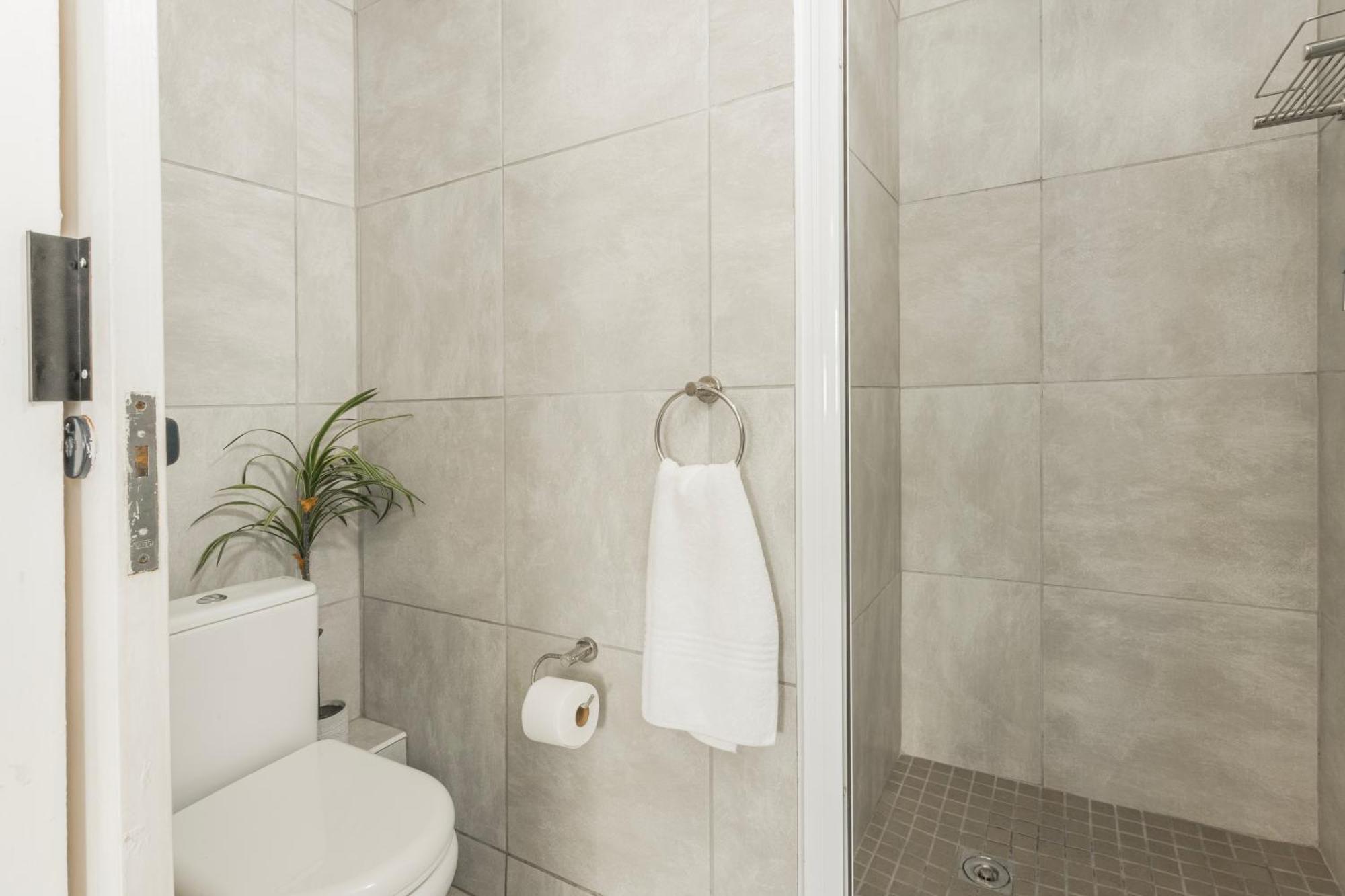 Ocean Pearl At Chakas Cove - Beachfront Apartment Балито Екстериор снимка